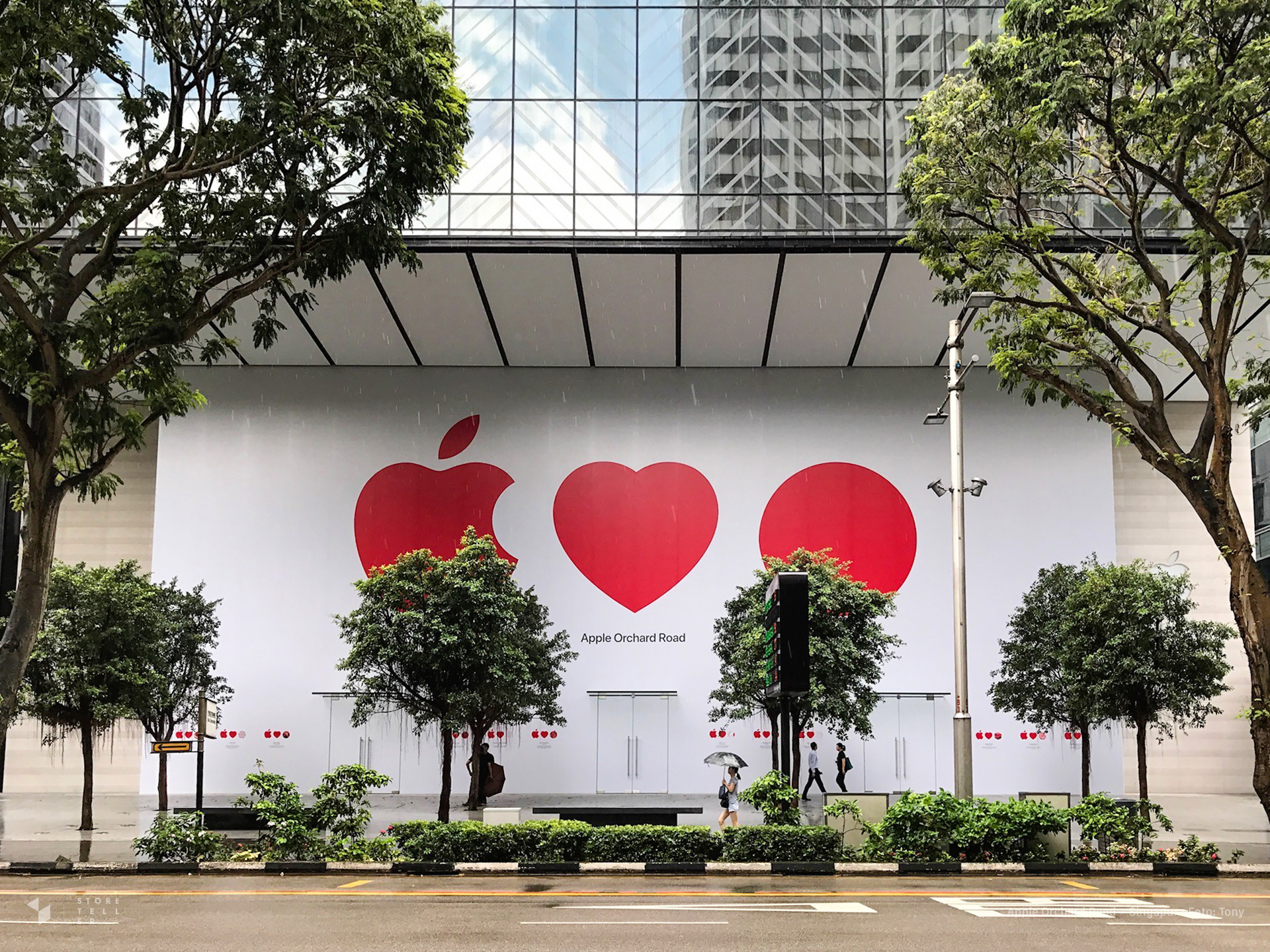 Apple Orchard Road in Singapur am Morgen des 4.05.2017 — Foto: Tony für storeteller.de