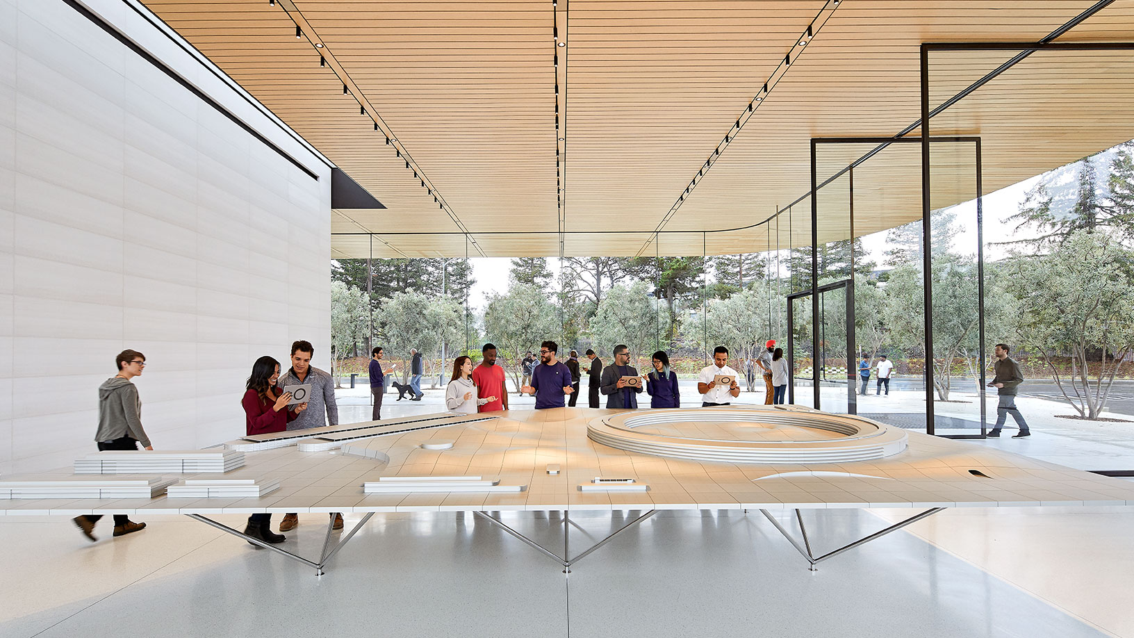 Der Ausstellungsbereich im Apple Park Visitor Center in Cupertino, USA